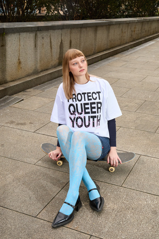 Protect Queer Youth (and the dolls) Tričko